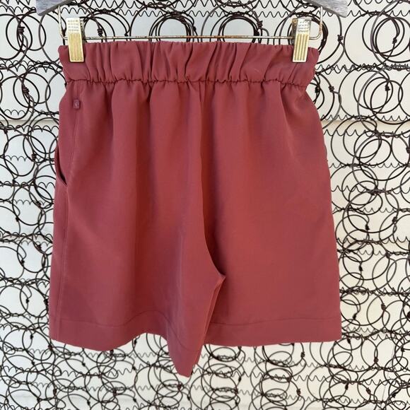 Lululemon Noir Short 5.5" Rustic Clay Size 2 - Picture 3 of 13